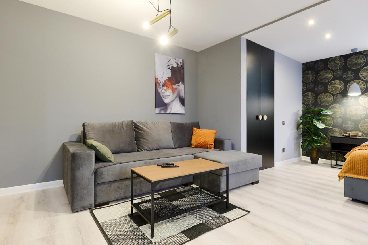 New Apart Lesi Ukrainky Blvd And Olimpiyska And Kreshchatyk And Manhattan City With Parking Kiev Buitenkant foto